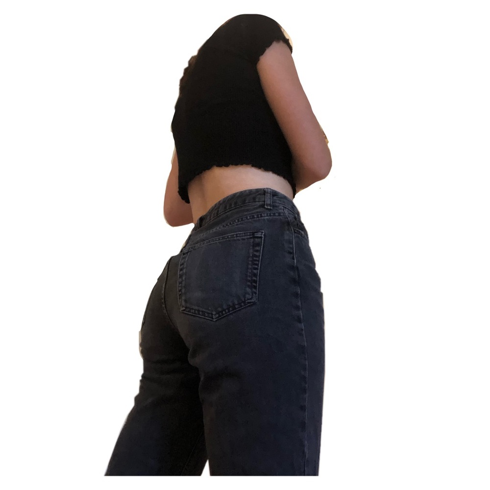 black mom jeans